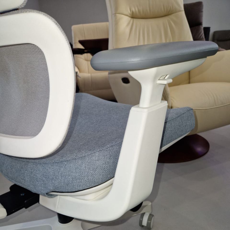 g2-pro-armrest_1b.jpg g2-pro-armrest_1b.jpg