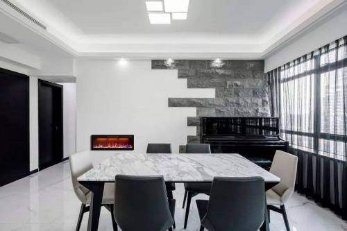 Линейный электрокамин Royal Flame Crystal 50 RF в Вологде
